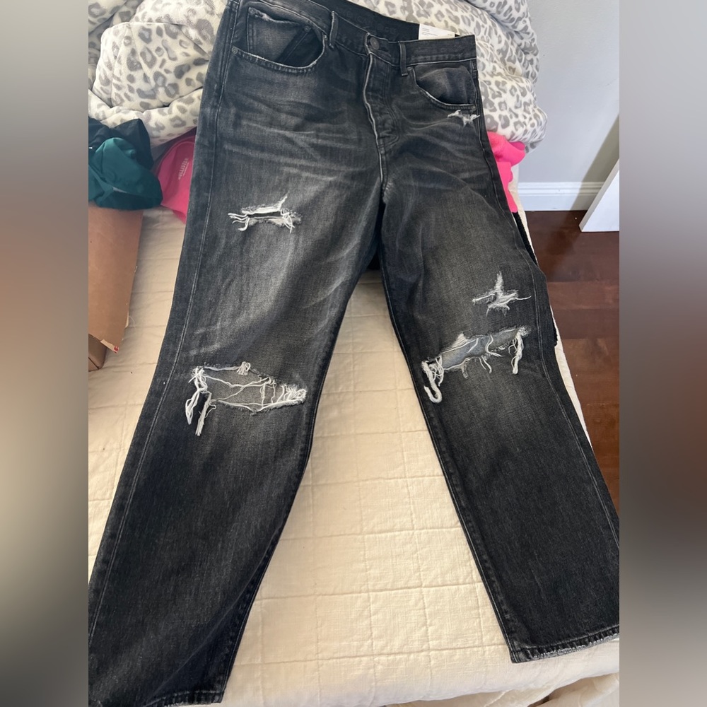 American Eagle 90s Boyfriend Jeans Distressed - Picture 2 of 7